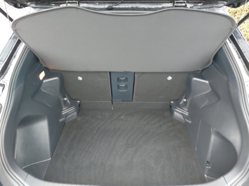 Used Toyota Yaris Cross 2022 for sale - 76947339: Photo 8