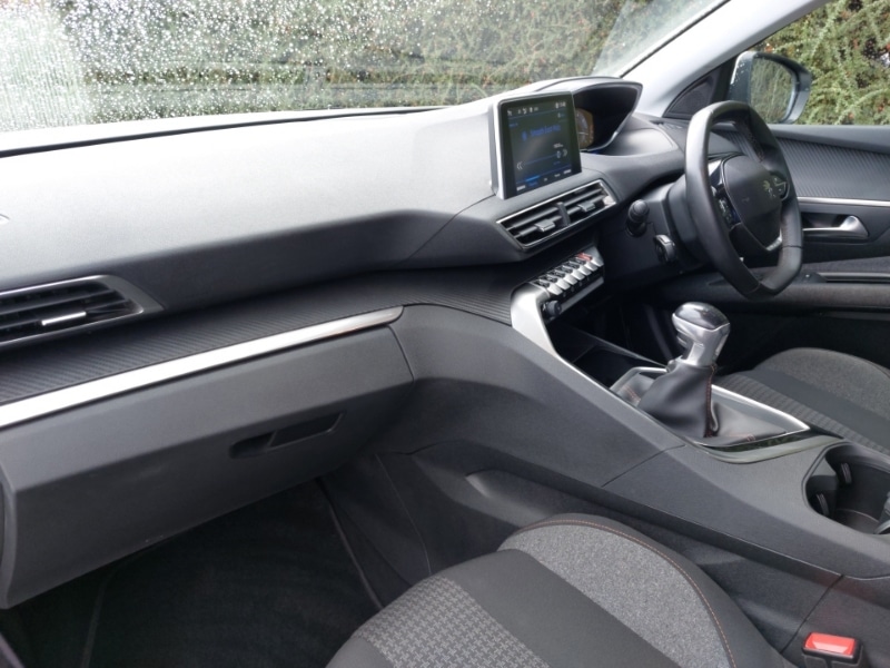 Used Peugeot 3008 2018 for sale - 76613976: Photo 5