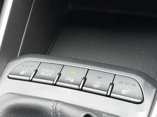 Used Kia Stonic 2023 for sale - 75448222: Photo 15