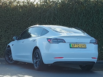 Used Tesla Model 3 2022 for sale - 76387933: Photo