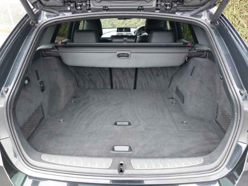 Used BMW 3 Series 2017 for sale - 76431632: Photo 8