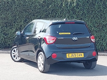 Used Hyundai i10 2019 for sale - 75576624: Photo