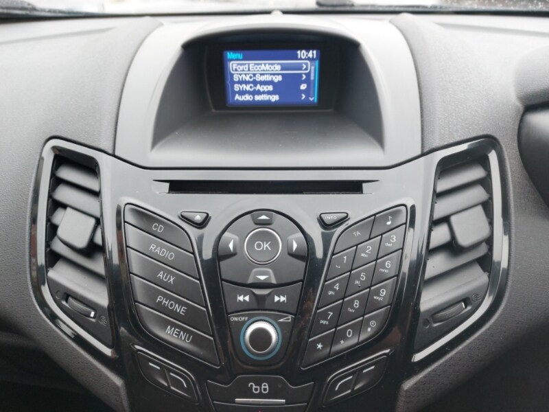 Used Ford Fiesta 2015 for sale - 76947335: Photo 12