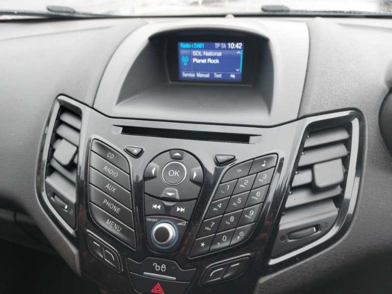 Used Ford Fiesta 2015 for sale - 76947335: Photo 14