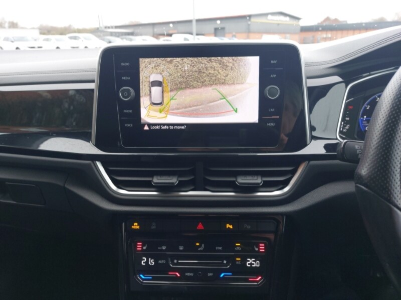 Used Volkswagen T-Roc 2022 for sale - 77907917: Photo 11