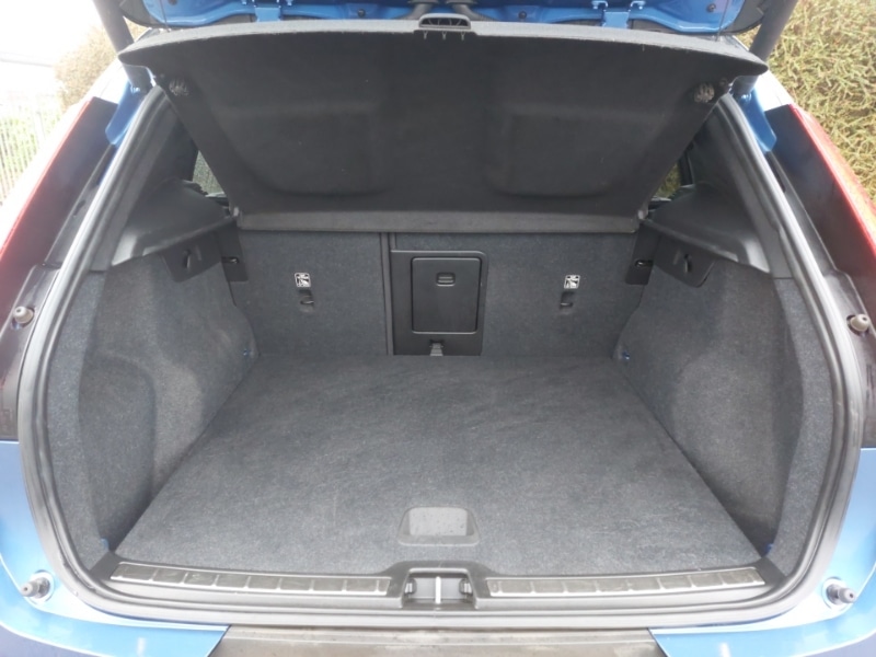 Used Volvo XC40 2018 for sale - 77576772: Photo 8