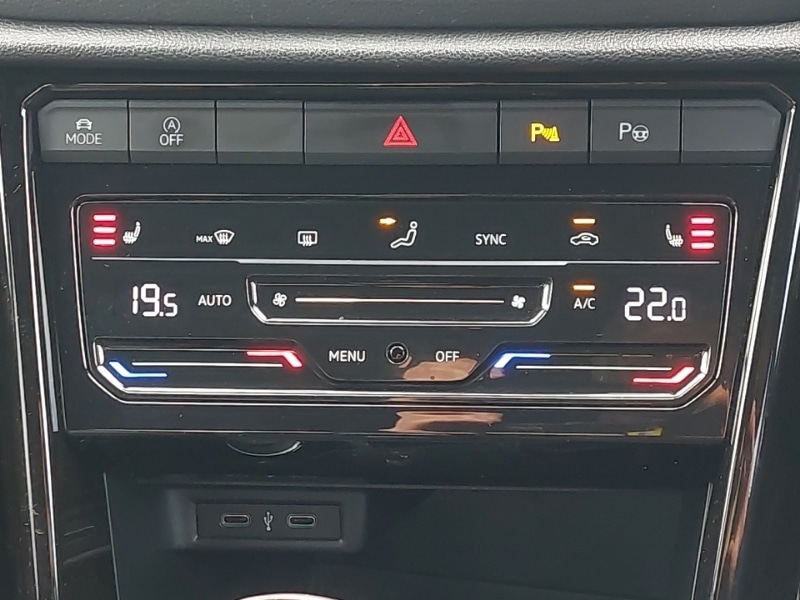 Used Volkswagen T-Roc 2023 for sale - 77731461: Photo 16