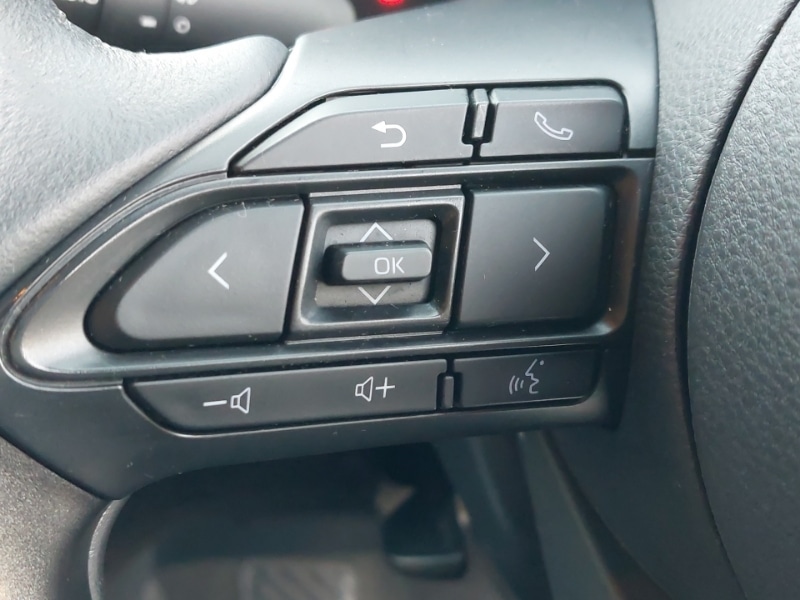 Used Toyota Yaris Cross 2022 for sale - 76897598: Photo 17