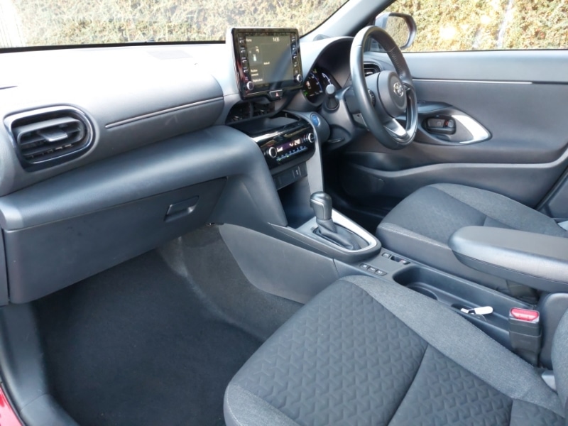 Used Toyota Yaris Cross 2022 for sale - 76897598: Photo 5