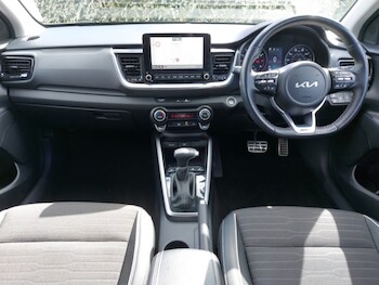 Used Kia Stonic 2023 for sale - 78498449: Photo