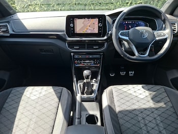 Used Volkswagen T-Cross 2024 for sale - 79006649: Photo