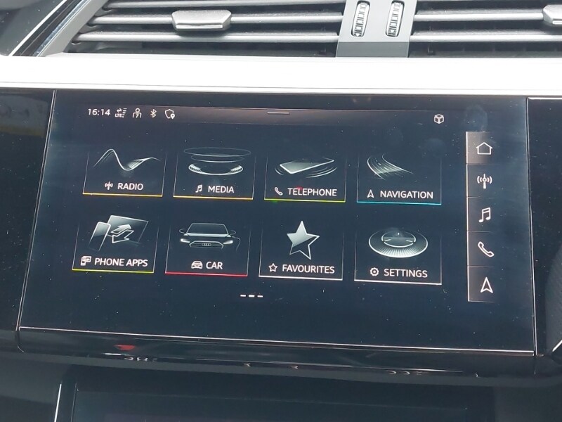 Used Audi e-tron 2023 for sale - 78005962: Photo 12