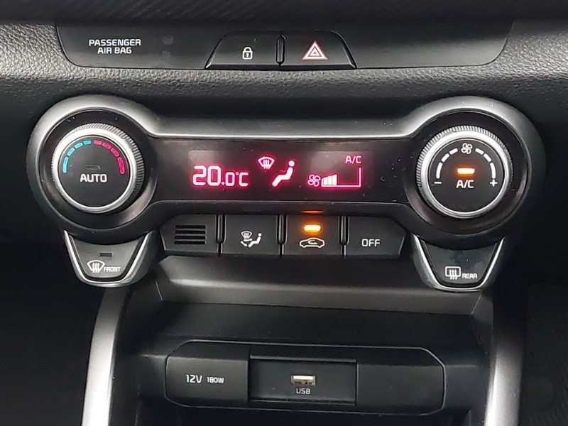 Used Kia Stonic 2022 for sale - 76763939: Photo 15