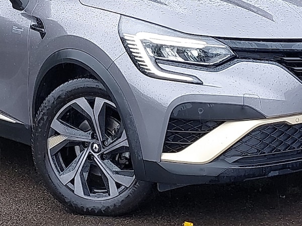 Used Renault Captur 2023 for sale - 76165923: Photo 9