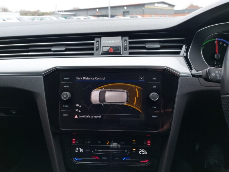 Used Volkswagen Passat 2022 for sale - 77596246: Photo 11