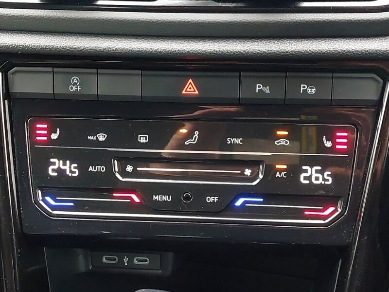 Used Volkswagen T-Roc 2023 for sale - 77329984: Photo 16