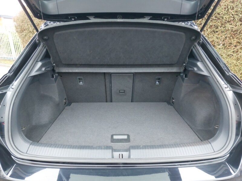 Used Volkswagen T-Roc 2023 for sale - 77329984: Photo 8