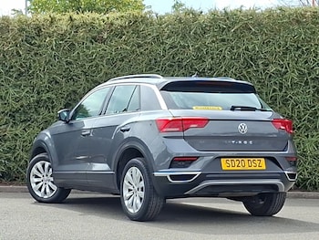 Used Volkswagen T-Roc 2020 for sale - 79549970: Photo