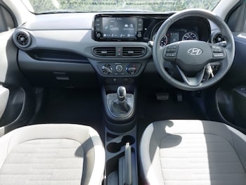 Used Hyundai i10 2023 for sale - 78884536: Photo