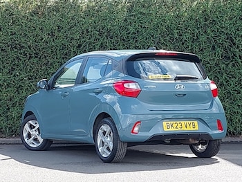 Used Hyundai i10 2023 for sale - 78884536: Photo