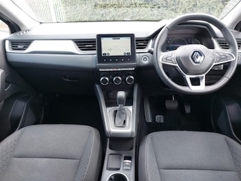 Used Renault Captur 2024 for sale - 75618236: Photo