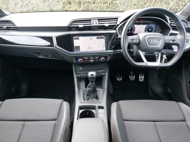 Used Audi Q3 2021 for sale - 76354861: Photo 2