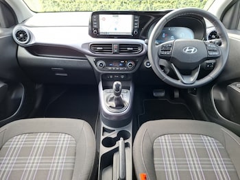 Used Hyundai i10 2025 for sale - 79555452: Photo