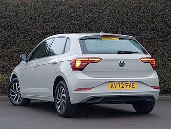 Used Volkswagen Polo 2022 for sale - 77371452: Photo