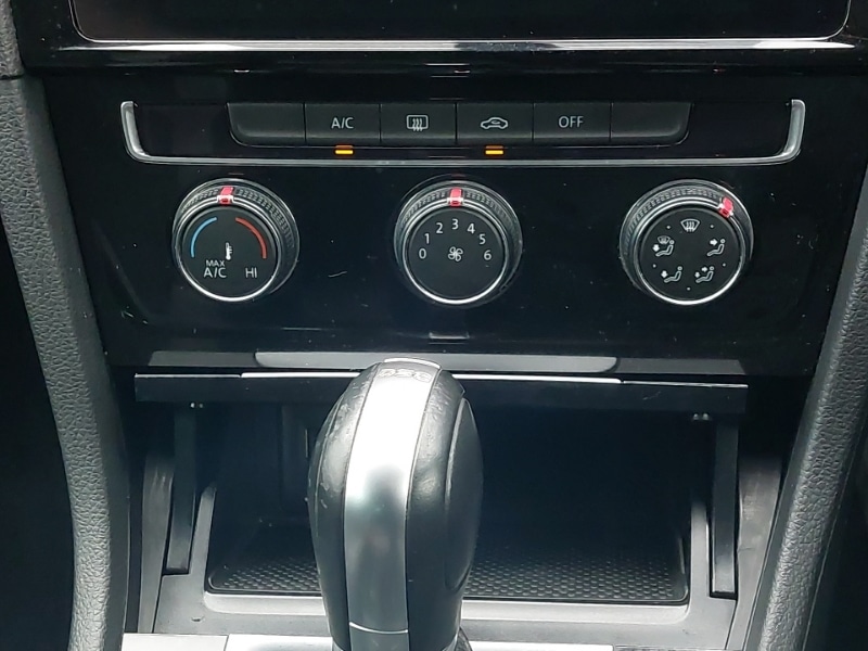 Used Volkswagen Golf 2019 for sale - 77024556: Photo 15