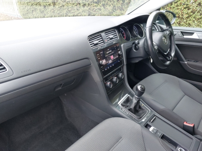 Used Volkswagen Golf 2017 for sale - 78040814: Photo 5