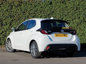 Used Toyota Yaris 2023 for sale - 78527317: Photo