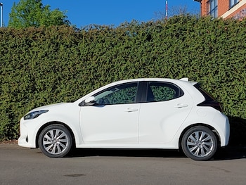 Used Toyota Yaris 2023 for sale - 78527317: Photo