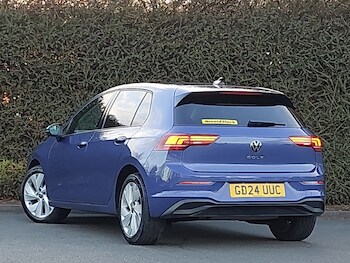 Used Volkswagen Golf 2024 for sale - 77085741: Photo