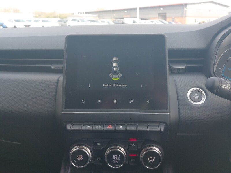 Used Renault Clio 2023 for sale - 77964134: Photo 11