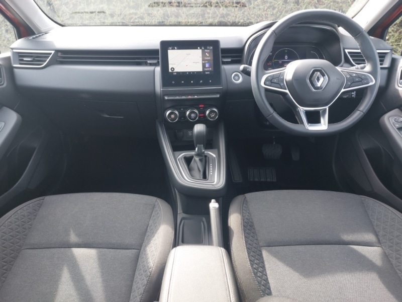 Used Renault Clio 2023 for sale - 77964134: Photo 2