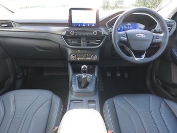 Used Ford Kuga 2022 for sale - 76071153: Photo 2