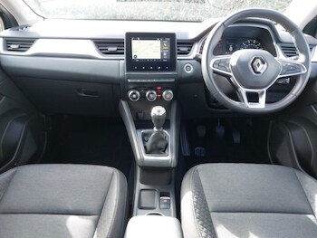 Used Renault Captur 2023 for sale - 77874032: Photo