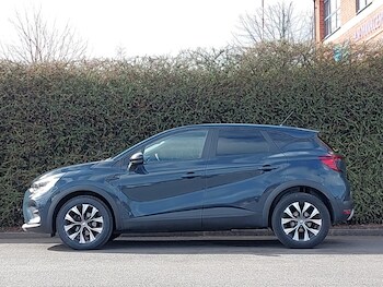 Used Renault Captur 2023 for sale - 77874032: Photo