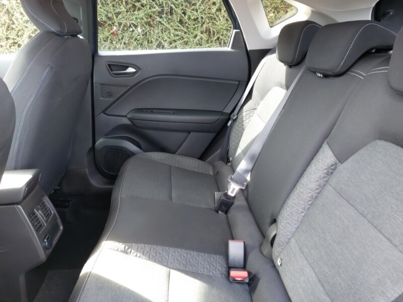 Used Renault Captur 2023 for sale - 77874032: Photo 6