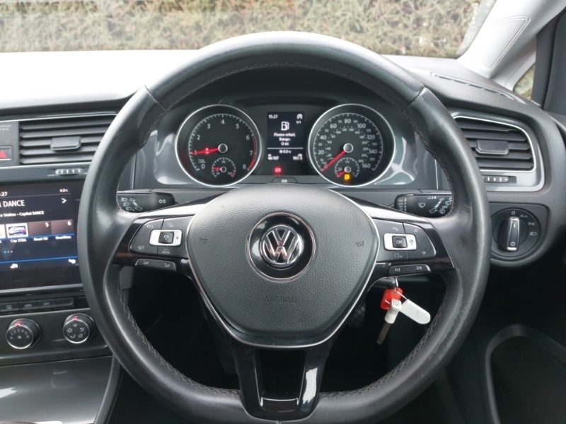 Used Volkswagen Golf 2017 for sale - 77197917: Photo 17