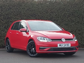 Used Volkswagen Golf 2017 for sale - 77197917: Photo