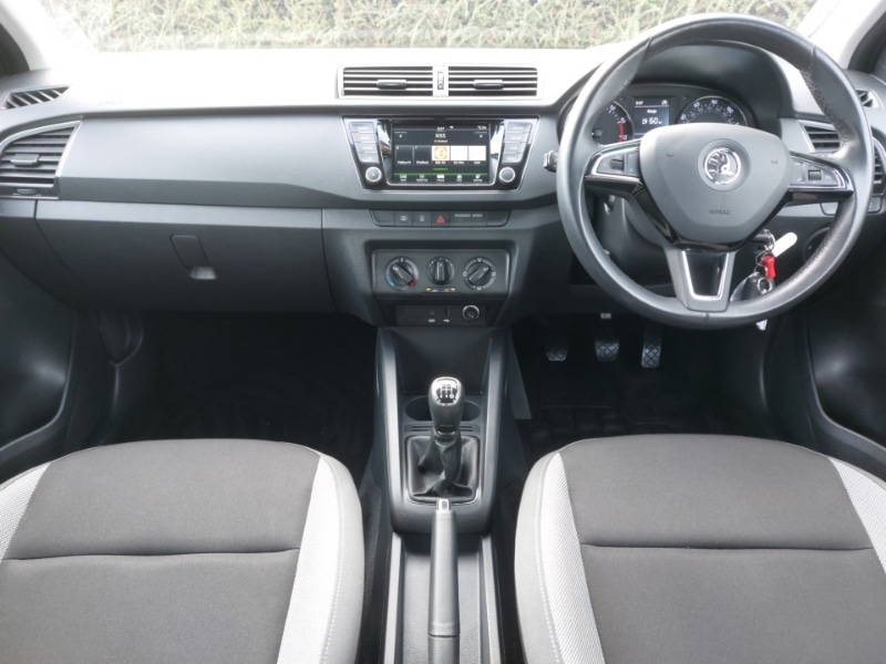 Used Skoda Fabia 2017 for sale - 76258313: Photo 2