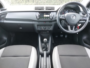 Used Skoda Fabia 2017 for sale - 76258313: Photo