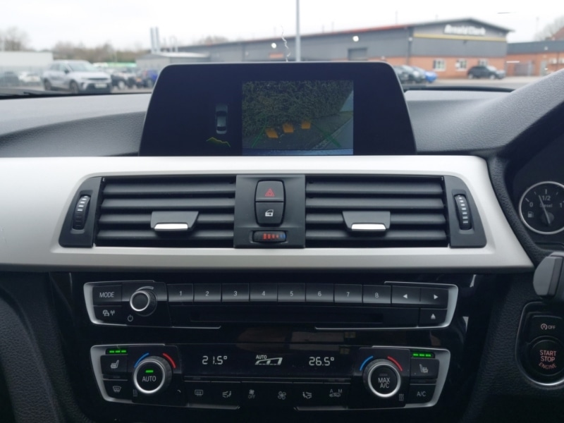 Used BMW 3 Series 2018 for sale - 77380061: Photo 11