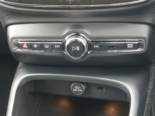 Used Volvo XC40 2018 for sale - 76199547: Photo 15