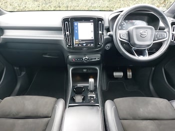 Used Volvo XC40 2018 for sale - 76199547: Photo