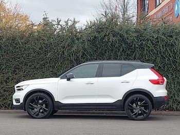 Used Volvo XC40 2018 for sale - 76199547: Photo