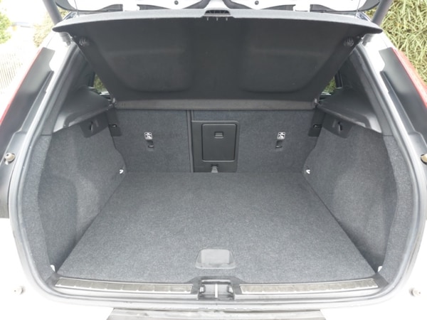 Used Volvo XC40 2018 for sale - 76199547: Photo 8