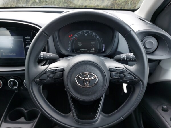 Used Toyota Aygo X 2023 for sale - 76053098: Photo 17