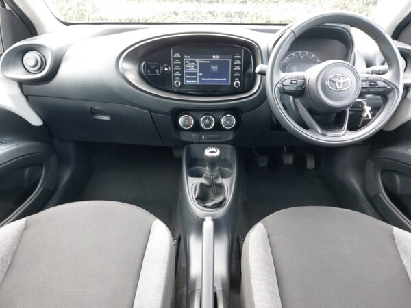 Used Toyota Aygo X 2023 for sale - 76053098: Photo 2